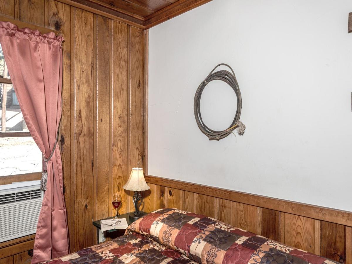 Apache Village Cabinette 15, Queen Bed, Midtown, Sleeps 2 鲁伊多索 外观 照片