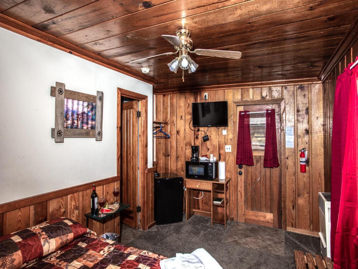 Apache Village Cabinette 15, Queen Bed, Midtown, Sleeps 2 鲁伊多索 外观 照片